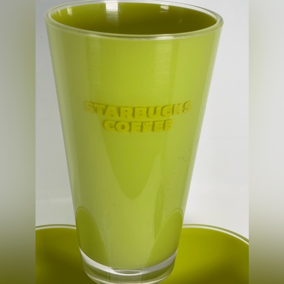 Lime green Starbucks plastic cups/ tumblers set of 3 - Picture 2 of 4